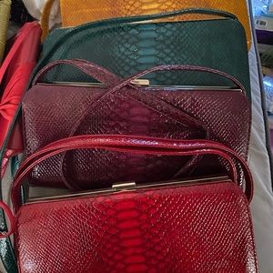 Faux alligator purse. Gorgeous. Roomy.